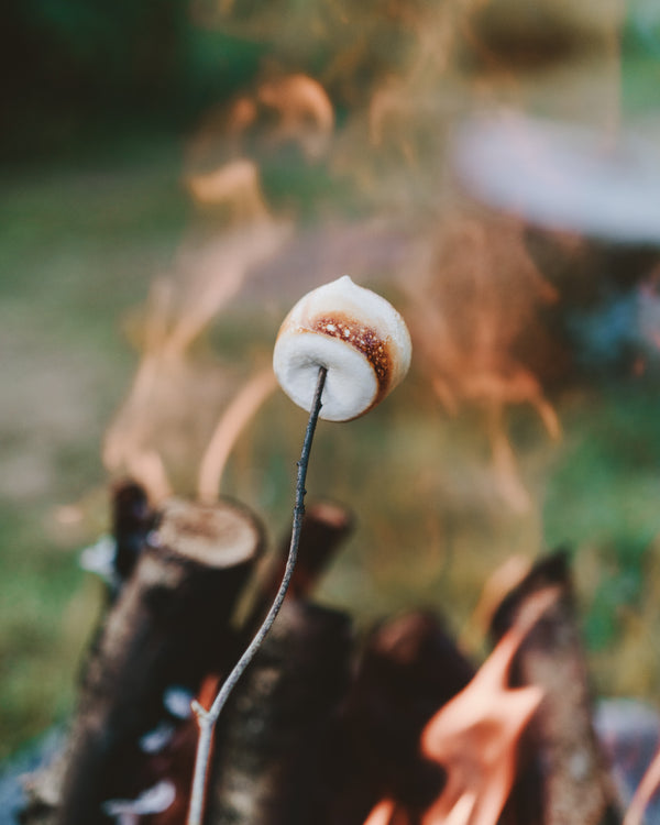 #BackyardCamp Outdoor S'more Weekend Marshmallow Guide