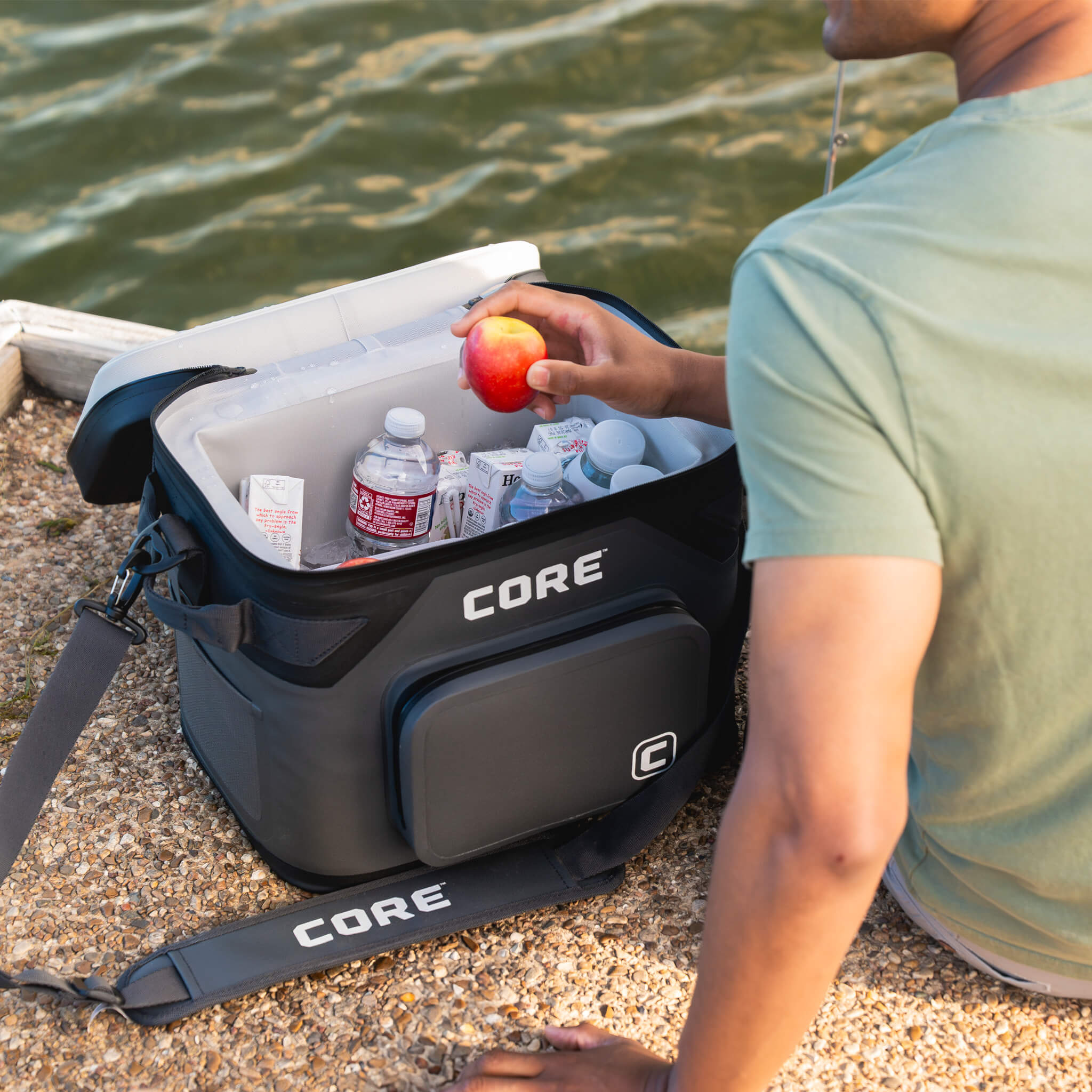 CLIMAKEEP Magnetic 12 Can Soft Cooler – Core Equipment